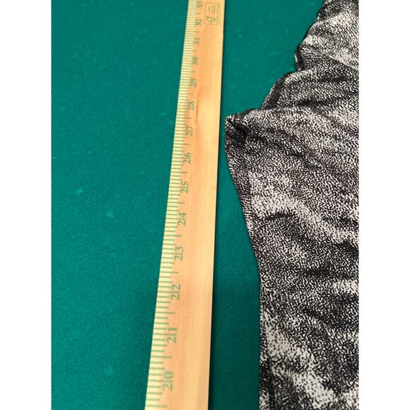 Vintage Lululemon Wunder Under Hi-Rise Tight Black White Size 4 - Picture 7 of 7